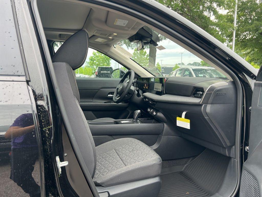 new 2025 Nissan Kicks car, priced at $28,168