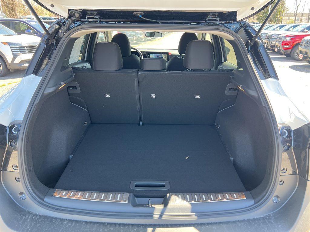 new 2025 Nissan Kicks car, priced at $24,238
