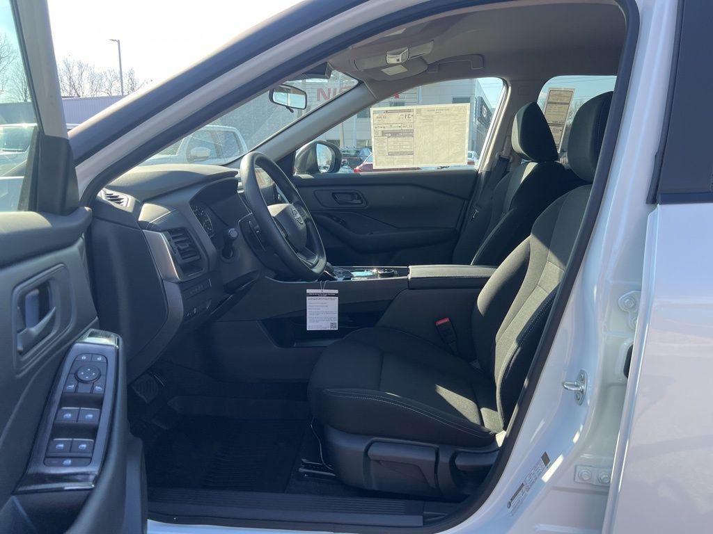 new 2025 Nissan Rogue car, priced at $31,756