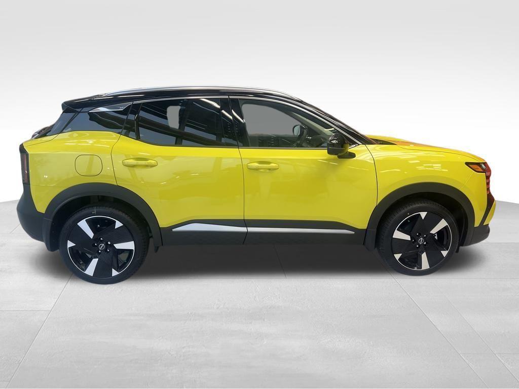 new 2025 Nissan Kicks car, priced at $30,057