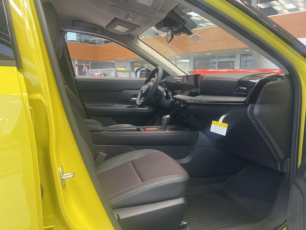 new 2025 Nissan Kicks car, priced at $28,402