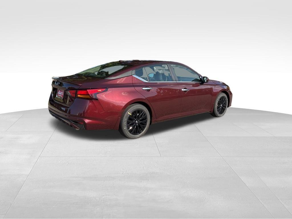 new 2025 Nissan Altima car, priced at $30,660