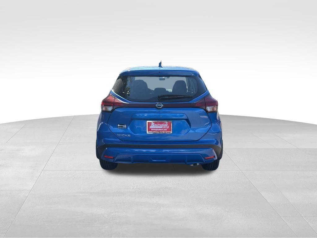 new 2025 Nissan Kicks Play car, priced at $20,742