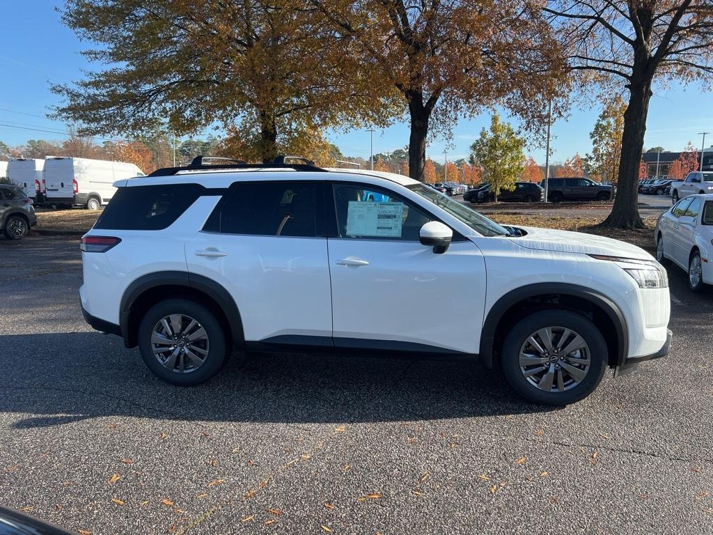 new 2025 Nissan Pathfinder car, priced at $41,335