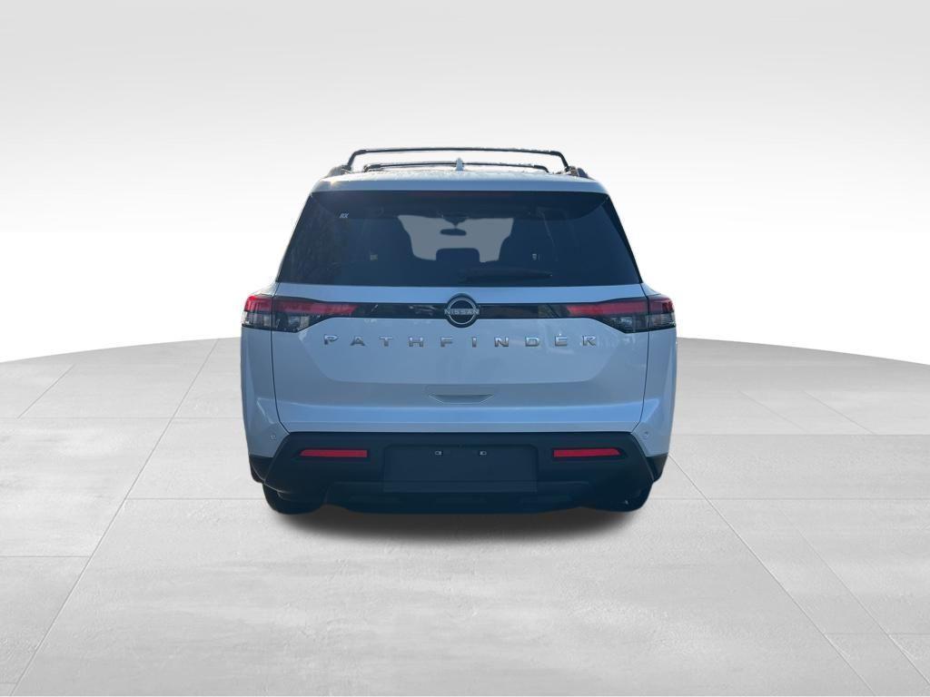 new 2025 Nissan Pathfinder car, priced at $33,689