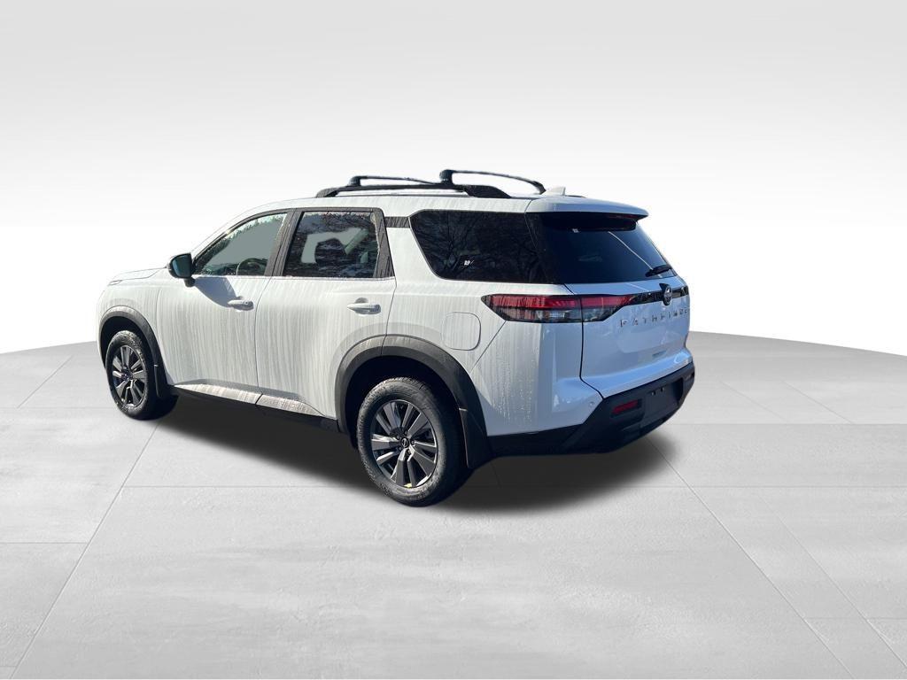 new 2025 Nissan Pathfinder car, priced at $40,344