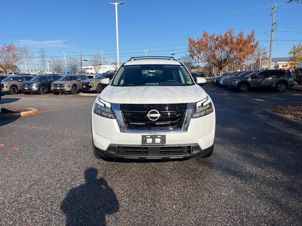 new 2025 Nissan Pathfinder car, priced at $41,335