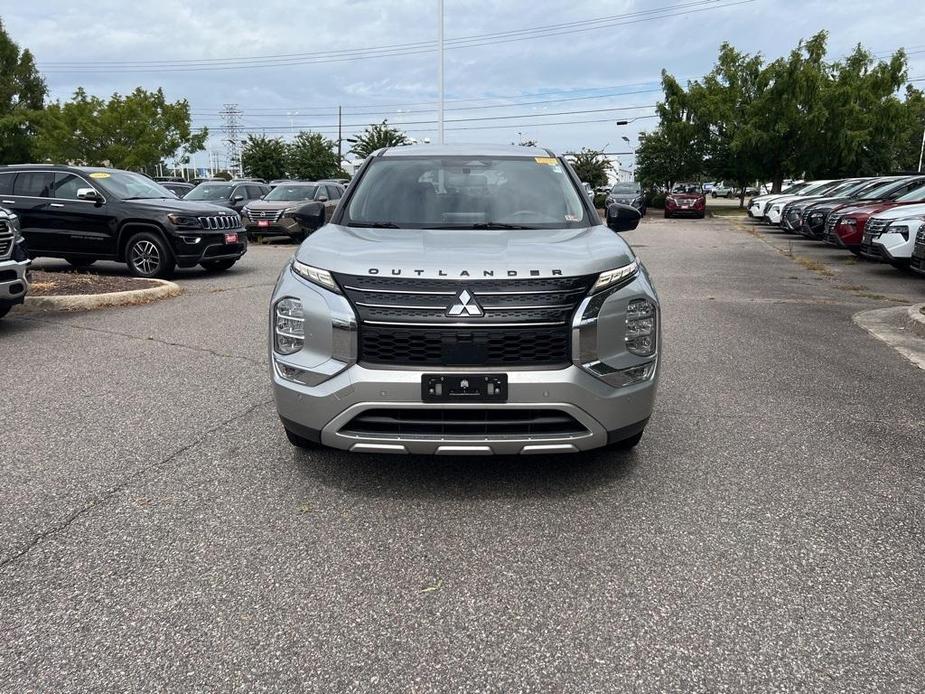 used 2022 Mitsubishi Outlander car, priced at $23,222