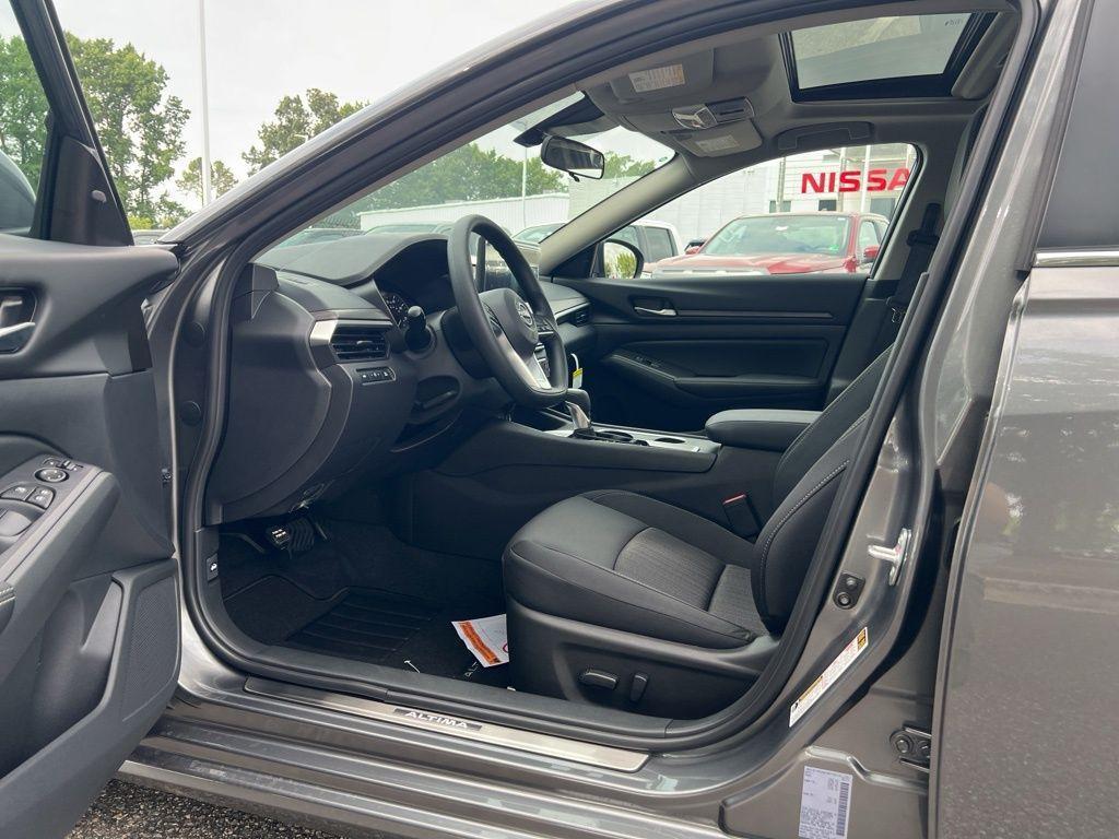 new 2025 Nissan Altima car, priced at $29,030