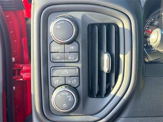 used 2024 Chevrolet Silverado 1500 car, priced at $33,950