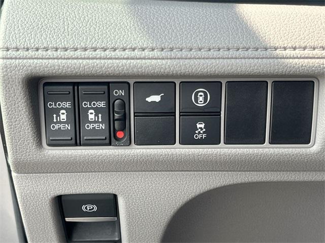 used 2024 Honda Odyssey car, priced at $38,450