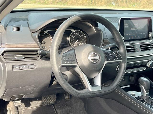 used 2023 Nissan Altima car, priced at $18,903