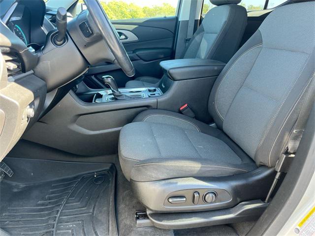 used 2020 Chevrolet Traverse car, priced at $20,950