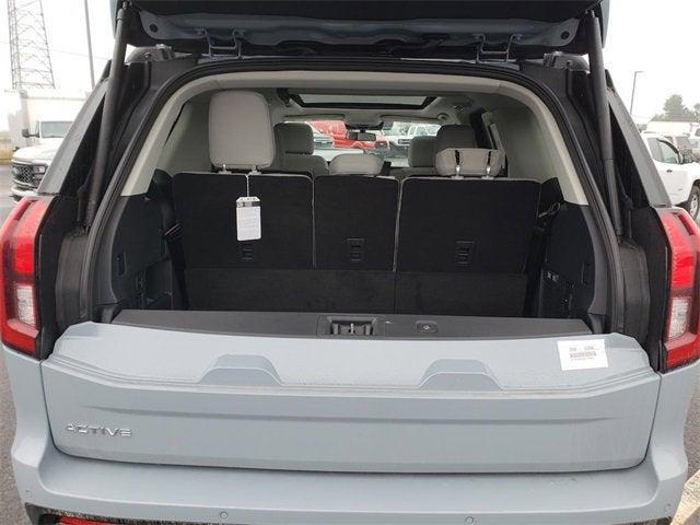 new 2025 Ford Expedition car, priced at $76,850