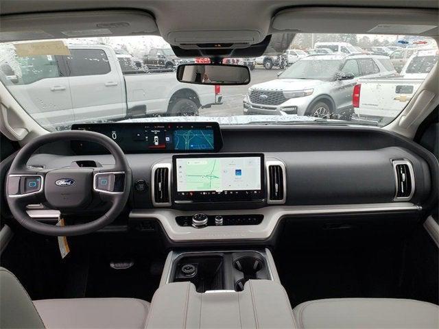 new 2025 Ford Expedition car, priced at $76,850