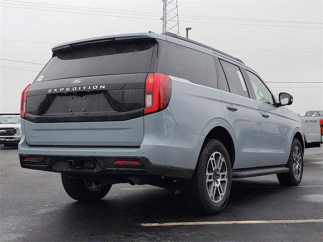 new 2025 Ford Expedition car, priced at $76,850