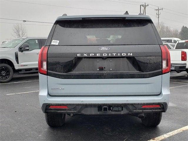 new 2025 Ford Expedition car, priced at $76,850