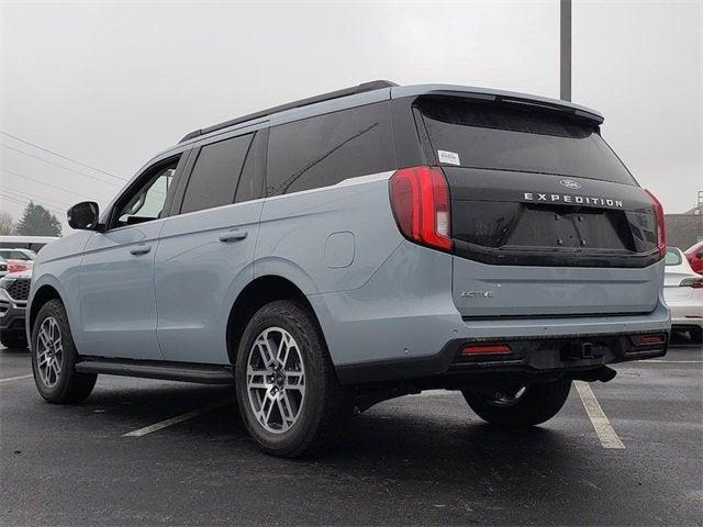 new 2025 Ford Expedition car, priced at $76,850