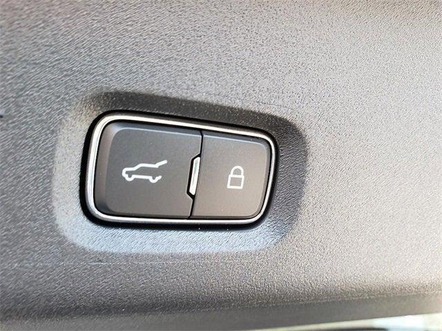 new 2025 Ford Expedition car, priced at $70,229