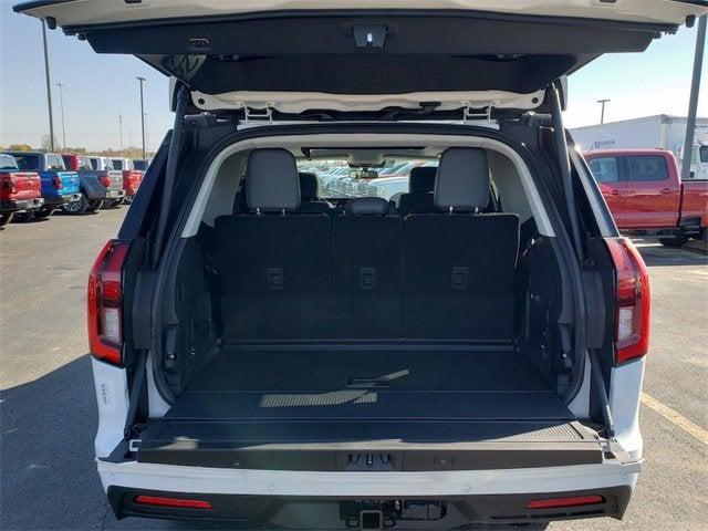 new 2025 Ford Expedition car, priced at $70,229