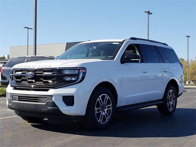 new 2025 Ford Expedition car, priced at $70,229