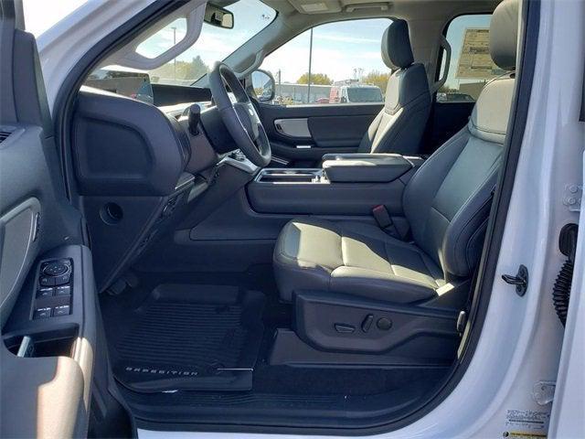 new 2025 Ford Expedition car, priced at $70,229