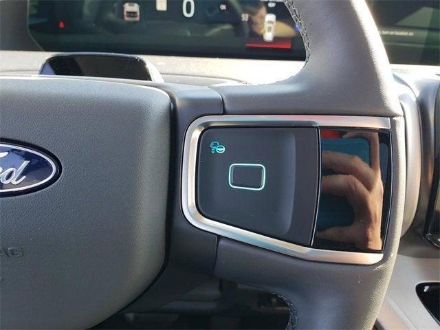 new 2025 Ford Expedition car, priced at $70,229