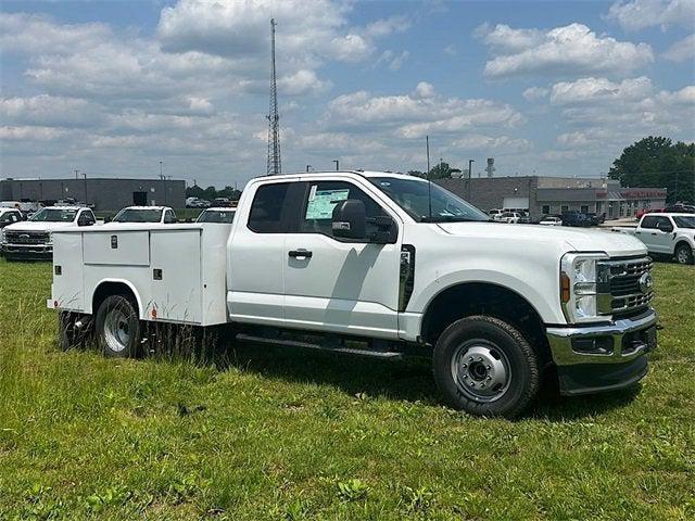 new 2025 Ford F-350 car