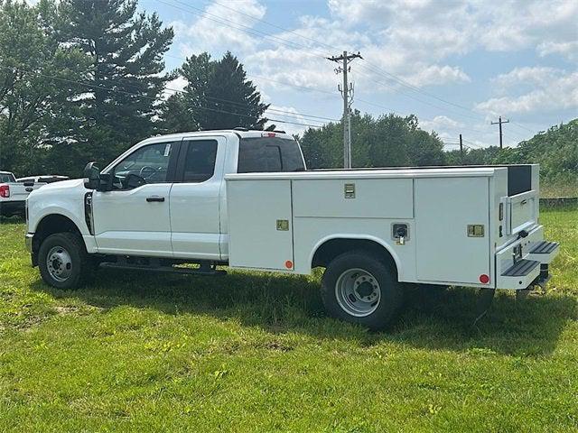 new 2025 Ford F-350 car