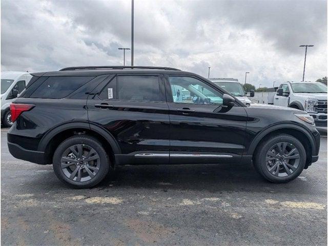 new 2025 Ford Explorer car, priced at $45,912