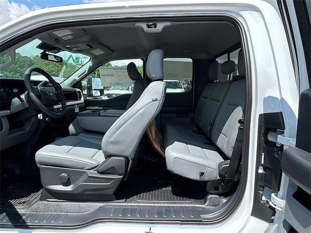 new 2025 Ford F-350 car, priced at $59,444