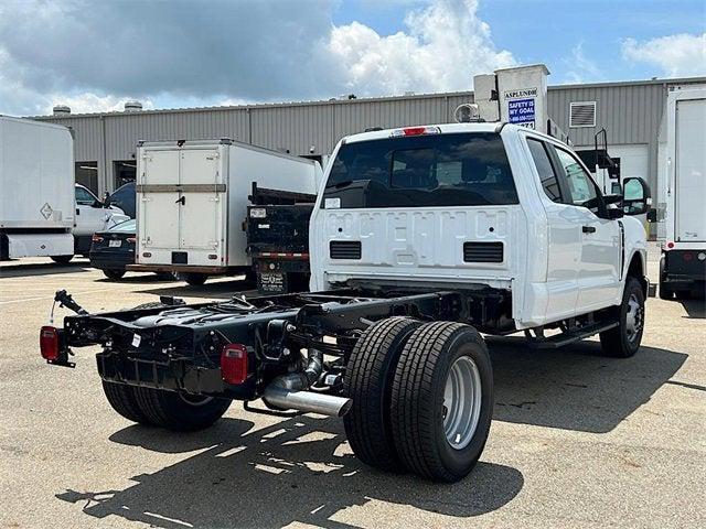 new 2025 Ford F-350 car, priced at $59,444