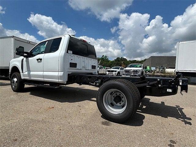 new 2025 Ford F-350 car, priced at $59,444