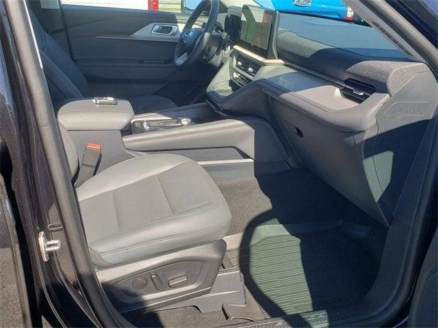 new 2025 Ford Explorer car, priced at $47,881