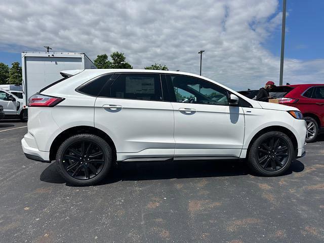 new 2024 Ford Edge car, priced at $42,461