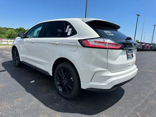 new 2024 Ford Edge car, priced at $42,461