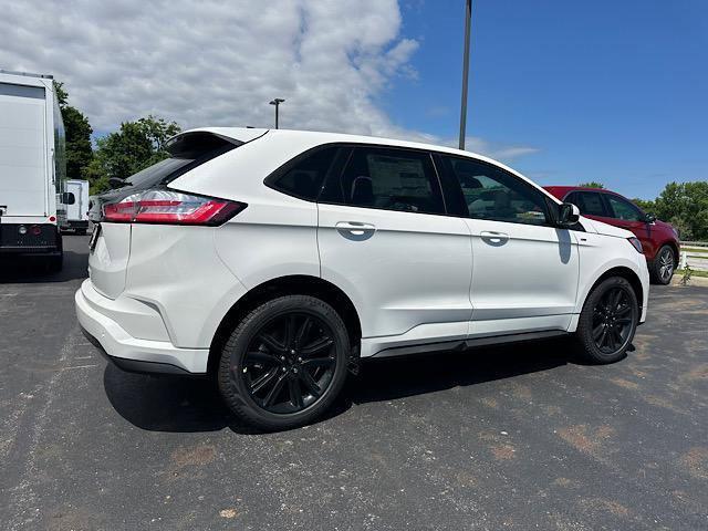 new 2024 Ford Edge car, priced at $42,461