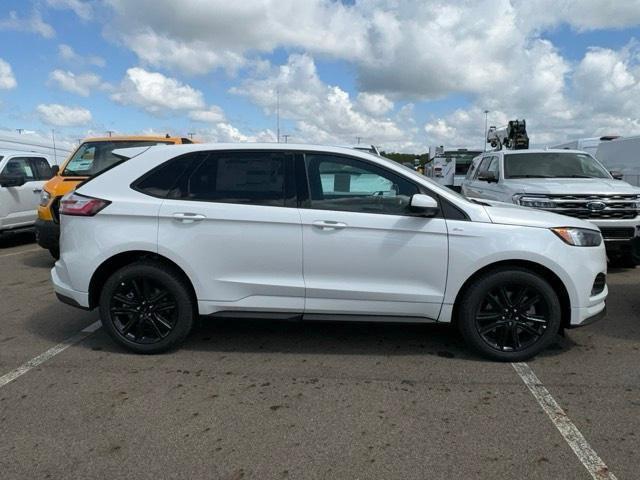 new 2024 Ford Edge car, priced at $45,535