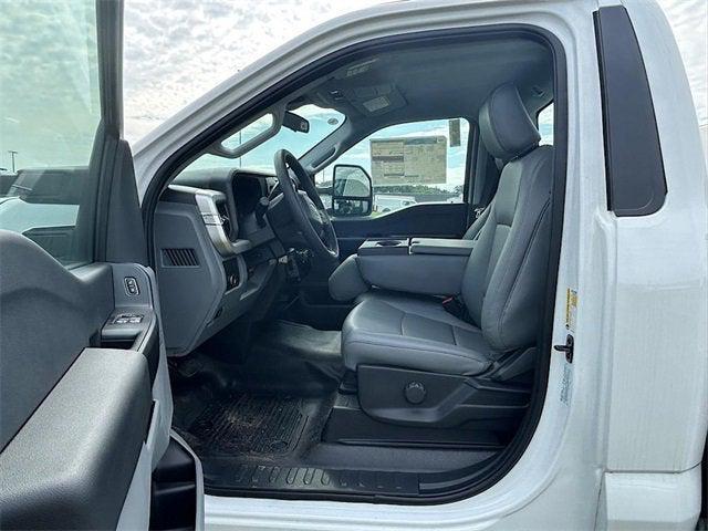 new 2025 Ford F-250 car, priced at $46,290