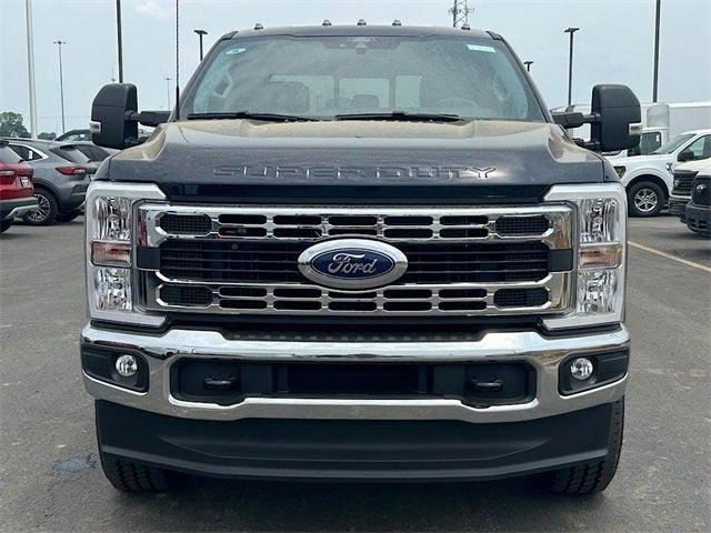 new 2025 Ford F-350 car, priced at $61,611