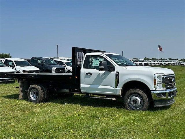 new 2025 Ford F-350 car, priced at $71,978