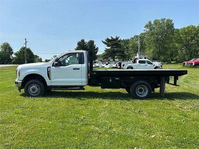 new 2025 Ford F-350 car, priced at $71,978