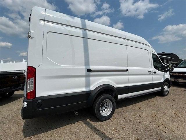 new 2024 Ford Transit-250 car