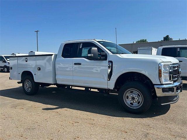 new 2025 Ford F-350 car, priced at $72,485