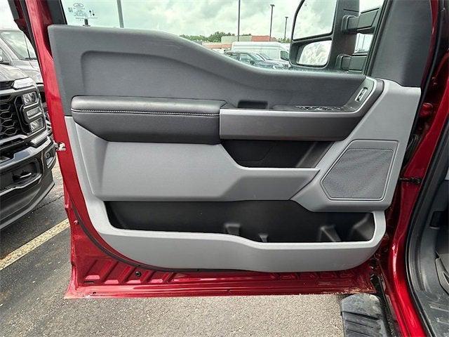 new 2025 Ford F-350 car, priced at $55,553