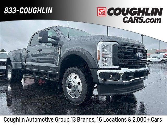 new 2025 Ford F-450 car, priced at $74,050
