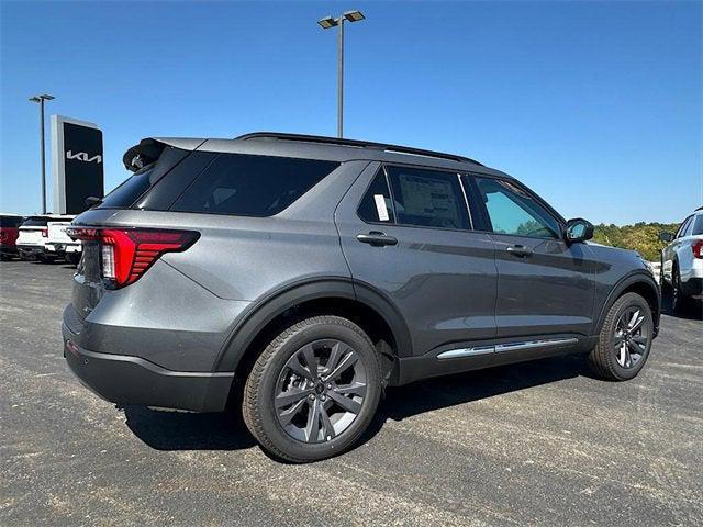 new 2025 Ford Explorer car, priced at $45,950