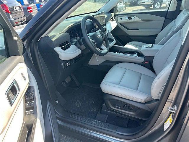 new 2025 Ford Explorer car, priced at $45,950