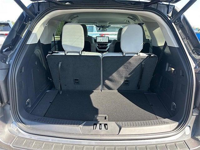 new 2025 Ford Explorer car, priced at $45,950