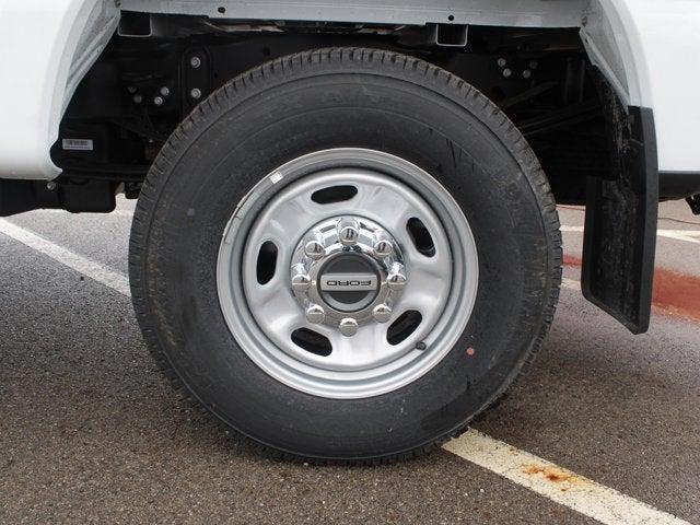 new 2024 Ford F-250 car, priced at $57,160